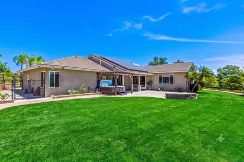 Exterior - 1290 Daxi Ln, Escondido, CA 92029 photo 2 of 5