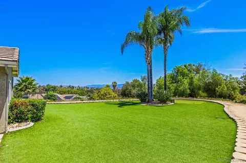 Exterior - 1290 Daxi Ln, Escondido, CA 92029 photo 3 of 5