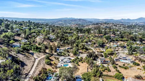 View/Area - 11701 Shadow Valley Rd, El Cajon, CA 92020 photo 8 of 12