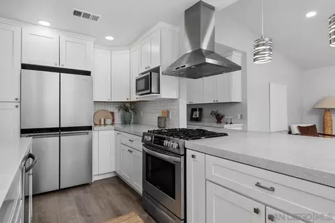 Kitchen - 5139 Loma Verde, Oceanside, CA 92056 photo 3 of 4