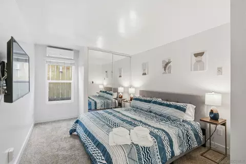 Bedroom - 521 Arenas St, La Jolla, CA 92037 photo 3 of 15