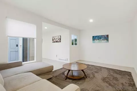 Living - 521 Arenas St, La Jolla, CA 92037 photo 9 of 11