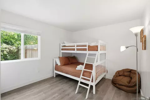 Bedroom - 521 Arenas St, La Jolla, CA 92037 photo 1 of 15