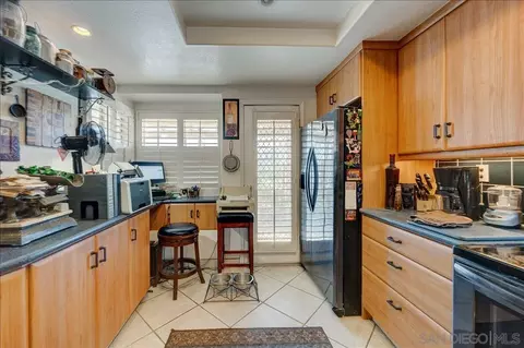 Kitchen - 1285 Buttonwood Ct, El Cajon, CA 92019 photo 2 of 2