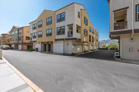 257 Mission Villas Rd, San Marcos, CA 92069