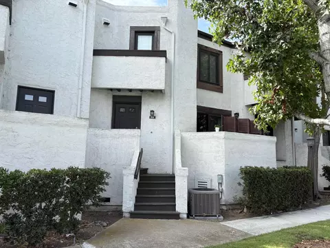 3823 Caminito Litoral #208, San Diego, CA 92107