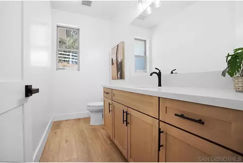 Bath - 588 Twin Country Ln, Fallbrook, CA 92028 photo 3 of 7