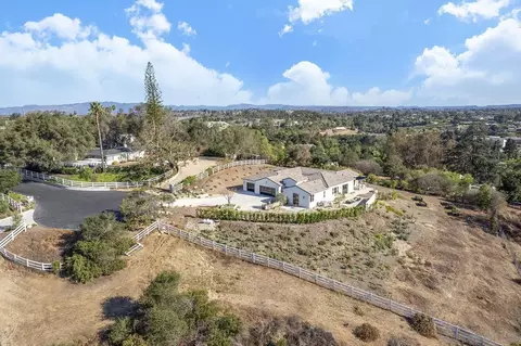 View/Area - 588 Twin Country Ln, Fallbrook, CA 92028 photo 2 of 3