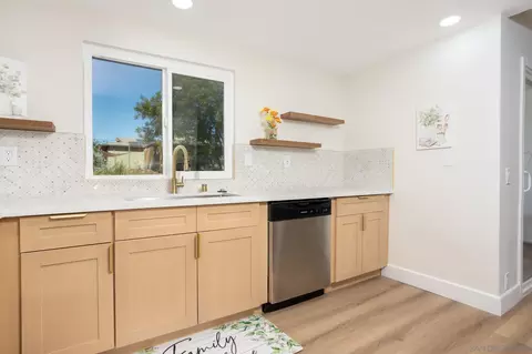 Kitchen - 1719 Pepper Dr, El Cajon, CA 92021 photo 3 of 4