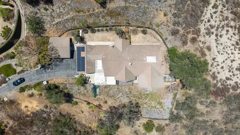 View/Area - 3006 Skycrest Dr, Fallbrook, CA 92028 photo 2 of 3