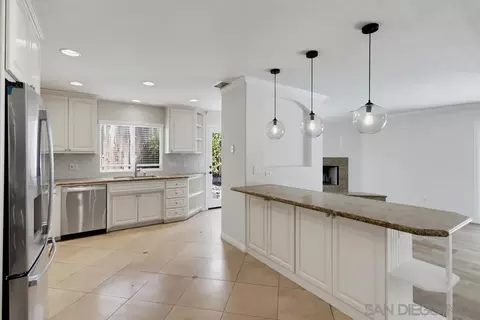 Kitchen - 9723 Roe Dr, Santee, CA 92071 photo 4 of 6