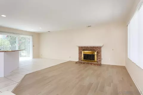Living - 14933 Cinchring Dr, Poway, CA 92064 photo 1 of 7