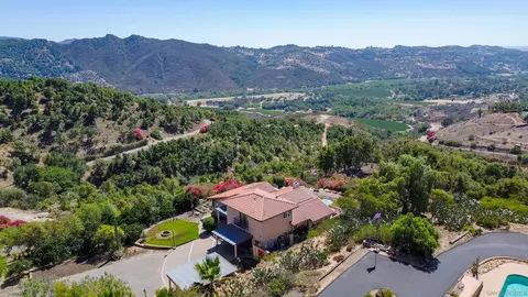 View/Area - 31515 Calle Joya, Bonsall, CA 92003 photo 5 of 7