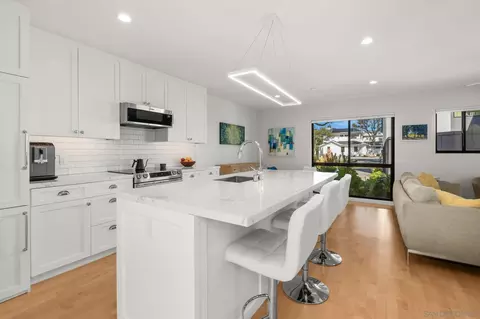 Kitchen - 909 Olive Ave, Coronado, CA 92118 photo 4 of 7