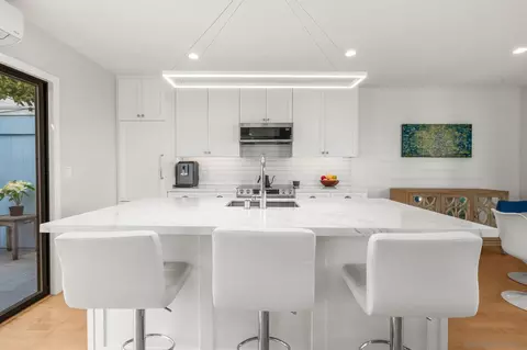 Kitchen - 909 Olive Ave, Coronado, CA 92118 photo 3 of 7