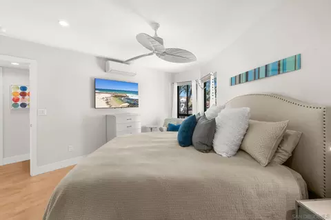 Bedroom - 909 Olive Ave, Coronado, CA 92118 photo 8 of 9
