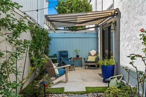 Exterior - 909 Olive Ave, Coronado, CA 92118 photo 1 of 6