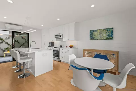 Dining - 909 Olive Ave, Coronado, CA 92118 photo 4 of 4