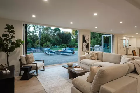 Living - 13610 Rostrata Rd, Poway, CA 92064 photo 6 of 6