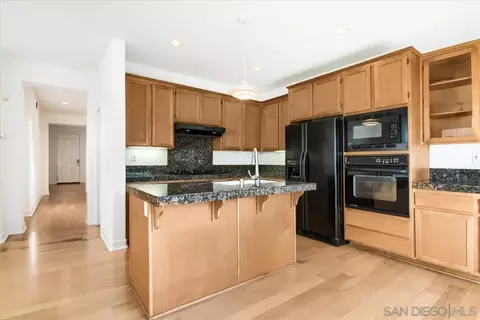 Kitchen - 118 Windvane Ln, Carlsbad, CA 92011 photo 2 of 3