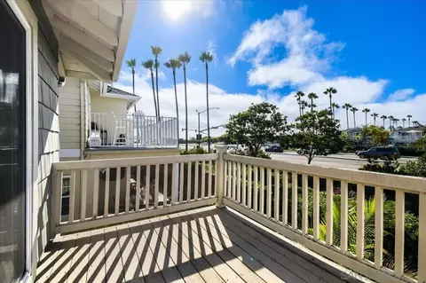 Exterior - 118 Windvane Ln, Carlsbad, CA 92011 photo 4 of 9