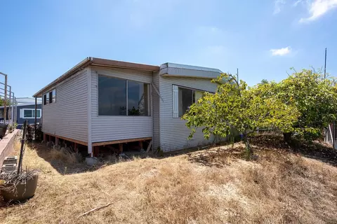 Exterior - 284 Picnic View Ln, Oceanside, CA 92056 photo 2 of 4