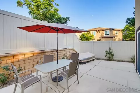 Exterior - 35309 Kinsky Way, Fallbrook, CA 92028 photo 7 of 12