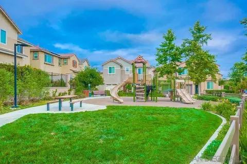 Exterior - 35309 Kinsky Way, Fallbrook, CA 92028 photo 8 of 12