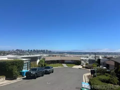 2011 Rodelane, San Diego, CA 92103