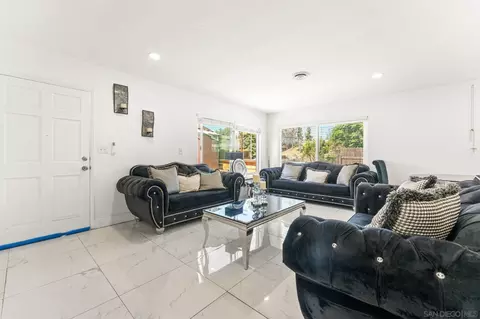 Living - 160 Cedar St, El Cajon, CA 92021 photo 3 of 5