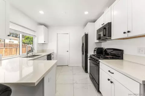 Kitchen - 160 Cedar St, El Cajon, CA 92021 photo 1 of 4