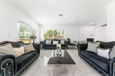 Living - 160 Cedar St, El Cajon, CA 92021 photo 2 of 5