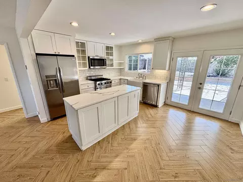 Kitchen - 4609 Dauer Ave, La Mesa, CA 91942 photo 1 of 2