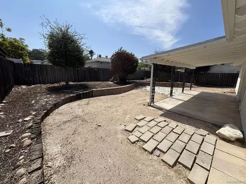Exterior - 4609 Dauer Ave, La Mesa, CA 91942 photo 4 of 9