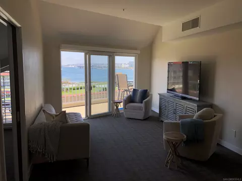 1101 1st St #404, Coronado, CA 92118 photo 2