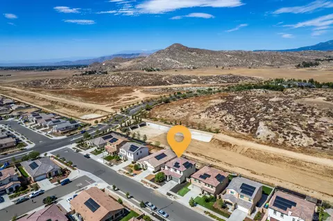 View/Area - 3048 Eveningcloud St, Hemet, CA 92543 photo 5 of 8