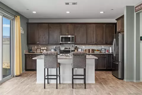 Kitchen - 3048 Eveningcloud St, Hemet, CA 92543 photo 1 of 3