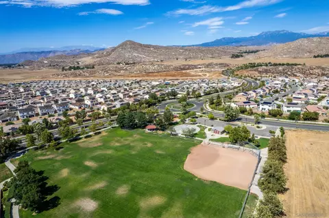 View/Area - 3048 Eveningcloud St, Hemet, CA 92543 photo 8 of 8