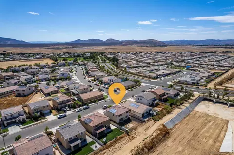 View/Area - 3048 Eveningcloud St, Hemet, CA 92543 photo 3 of 8