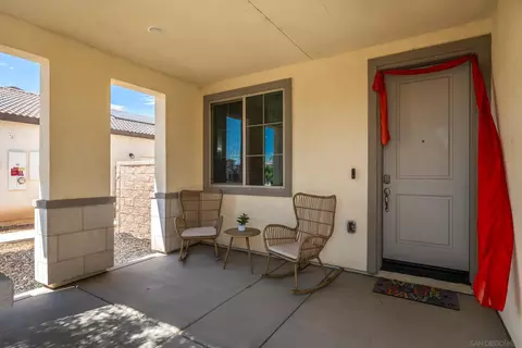 Exterior - 3048 Eveningcloud St, Hemet, CA 92543 photo 2 of 8