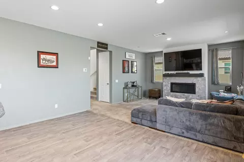 Entry Way - 3048 Eveningcloud St, Hemet, CA 92543 photo 3 of 7