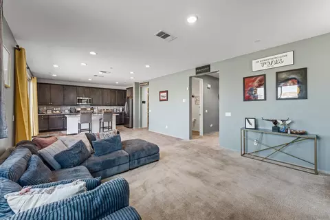 Entry Way - 3048 Eveningcloud St, Hemet, CA 92543 photo 2 of 7