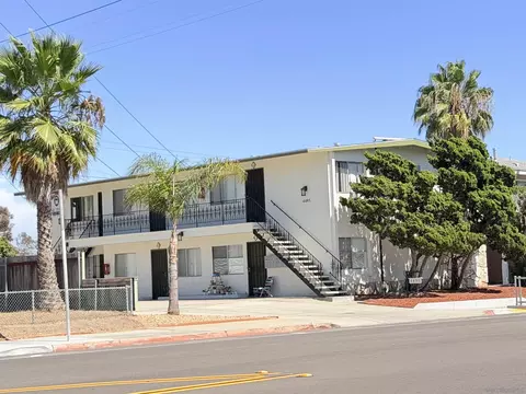 4495 Clairemont Dr, San Diego, CA 92117