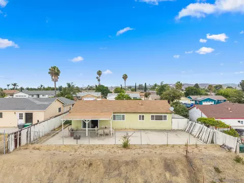 View/Area - 656 Flora Dr, Oceanside, CA 92057 photo 14 of 17