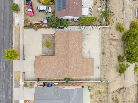 View/Area - 656 Flora Dr, Oceanside, CA 92057 photo 2 of 17