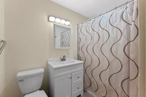 Bath - 656 Flora Dr, Oceanside, CA 92057 photo 1 of 1