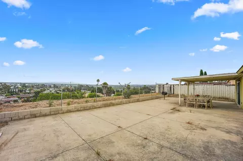 Exterior - 656 Flora Dr, Oceanside, CA 92057 photo 1 of 2