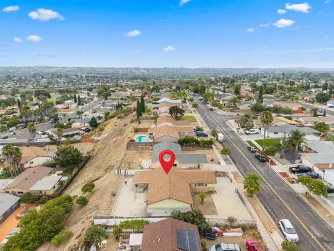 View/Area - 656 Flora Dr, Oceanside, CA 92057 photo 8 of 17