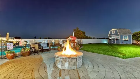 Exterior - 51 Trinity St, Oceanside, CA 92057 photo 8 of 11