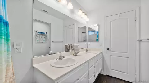 Bath - 51 Trinity St, Oceanside, CA 92057 photo 7 of 7